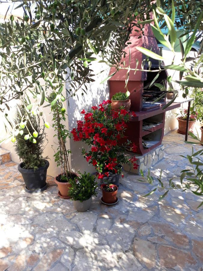 Apartment Mira Τρογκίρ Εξωτερικό φωτογραφία