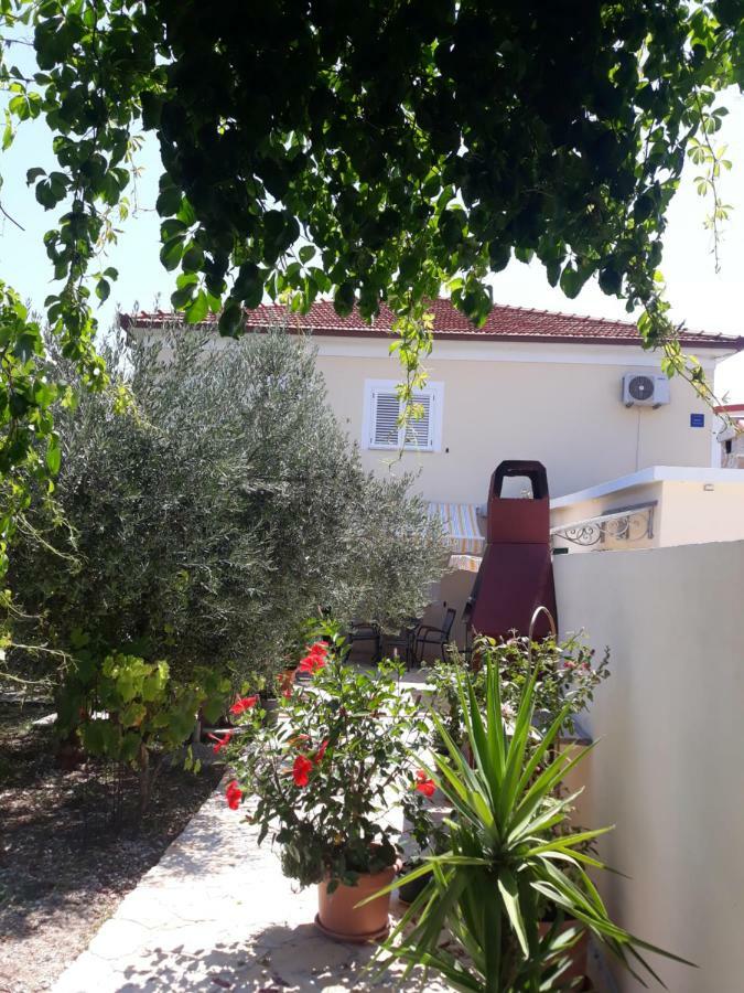 Apartment Mira Τρογκίρ Εξωτερικό φωτογραφία